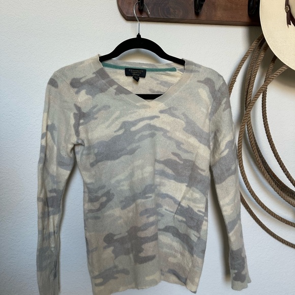 Charter Club Cashmere V-Neck Sweater in Cream and Gray - Picture 1 of 5